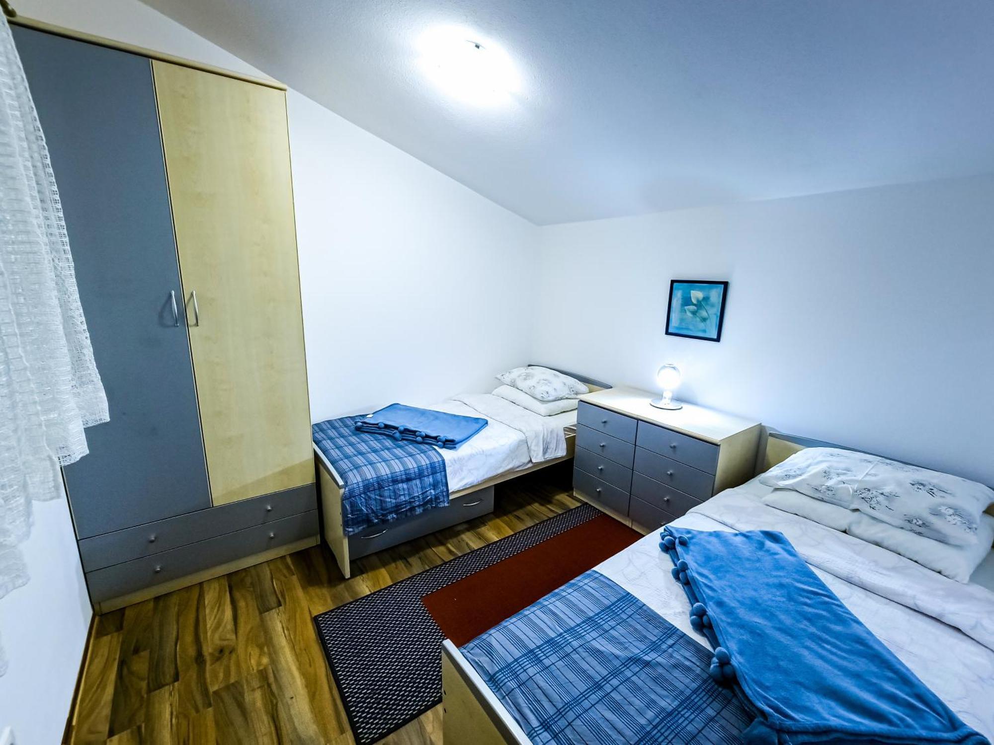 טרוגיר Apartments Mani מראה חיצוני תמונה