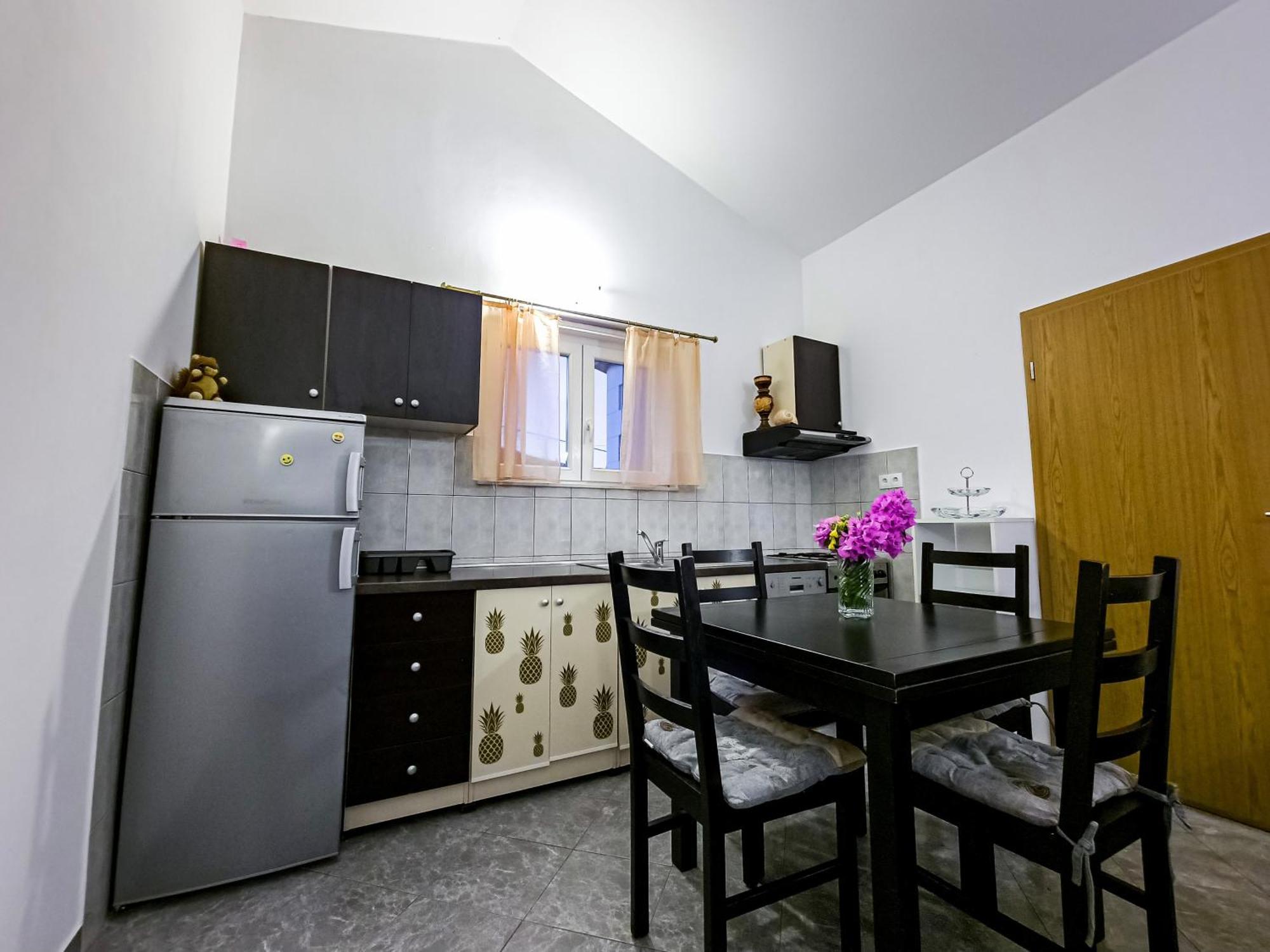 טרוגיר Apartments Mani מראה חיצוני תמונה