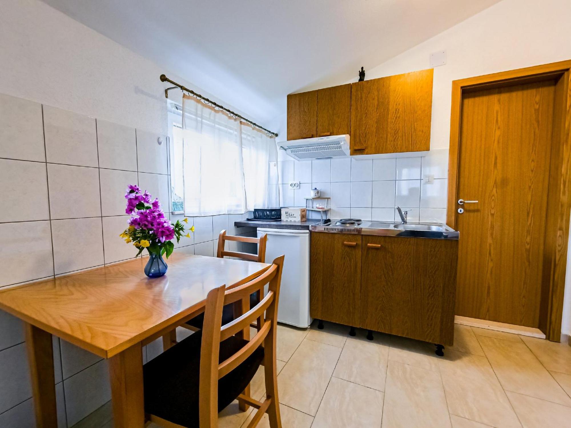 טרוגיר Apartments Mani מראה חיצוני תמונה