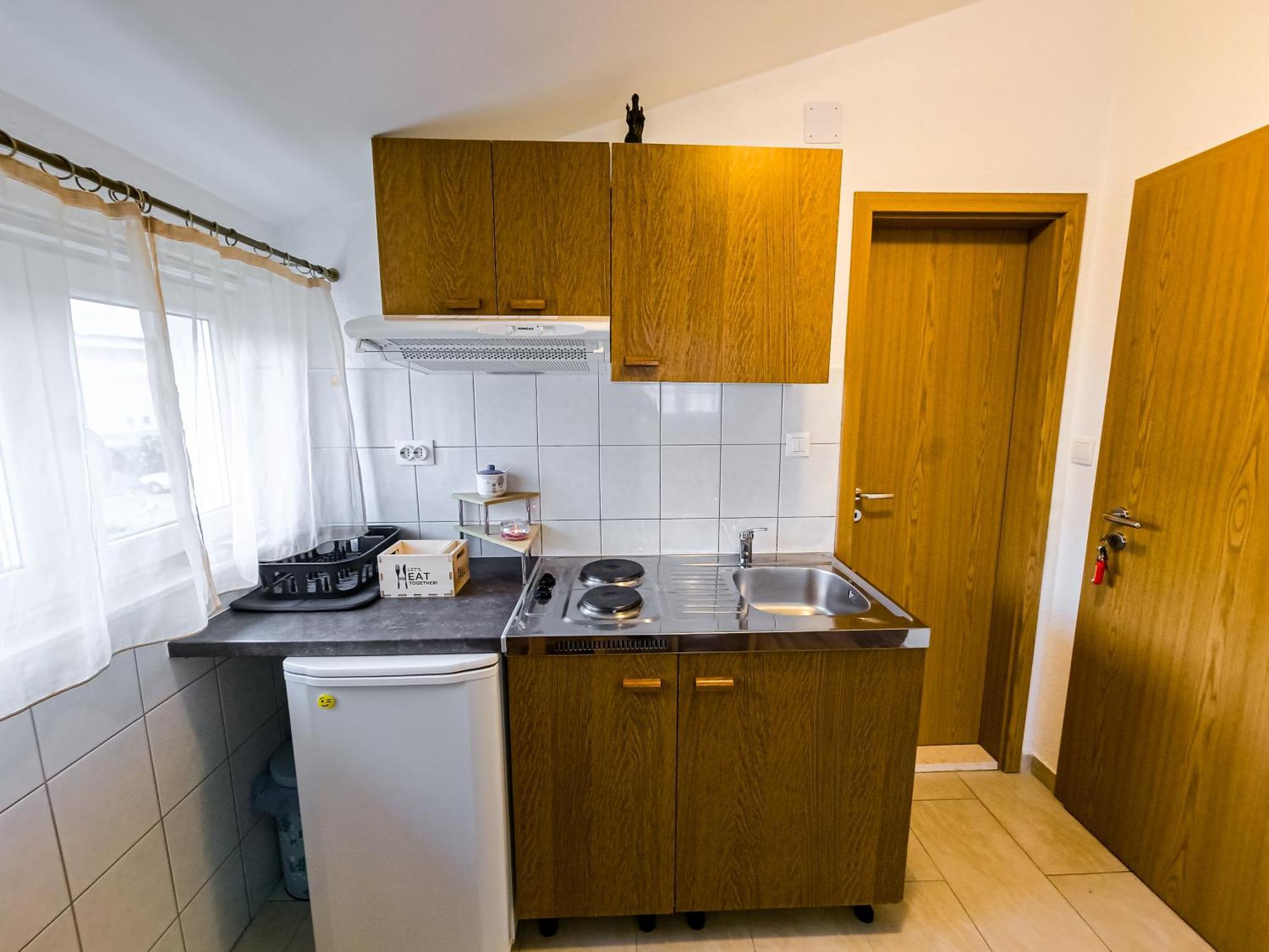 טרוגיר Apartments Mani מראה חיצוני תמונה