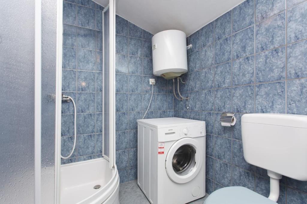טרוגיר Apartments Mani מראה חיצוני תמונה