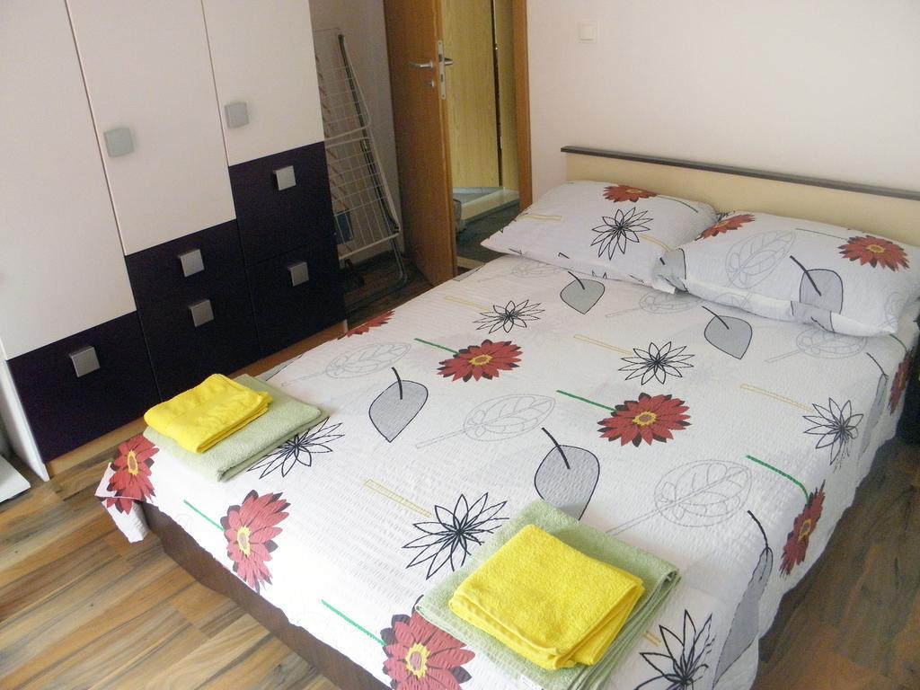 טרוגיר Apartments Mani חדר תמונה