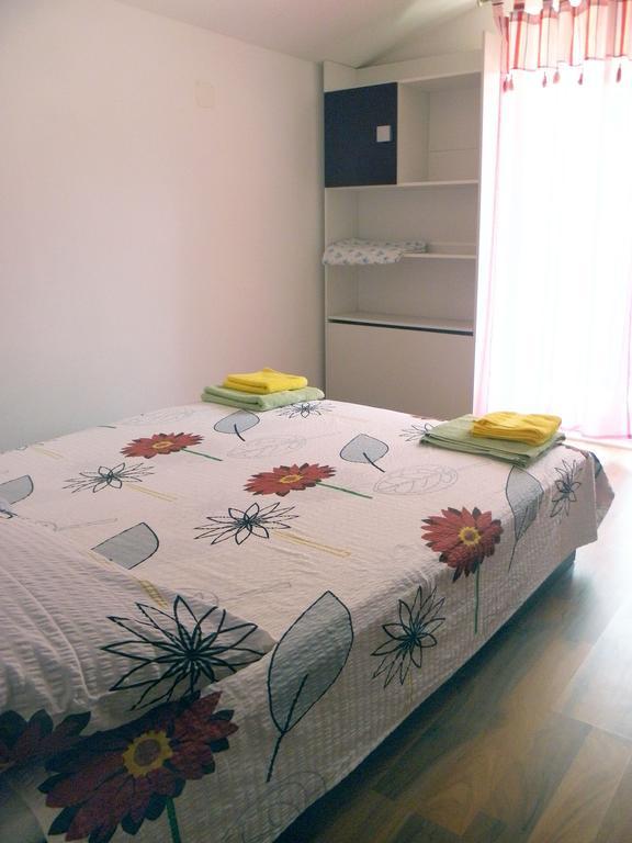 טרוגיר Apartments Mani חדר תמונה