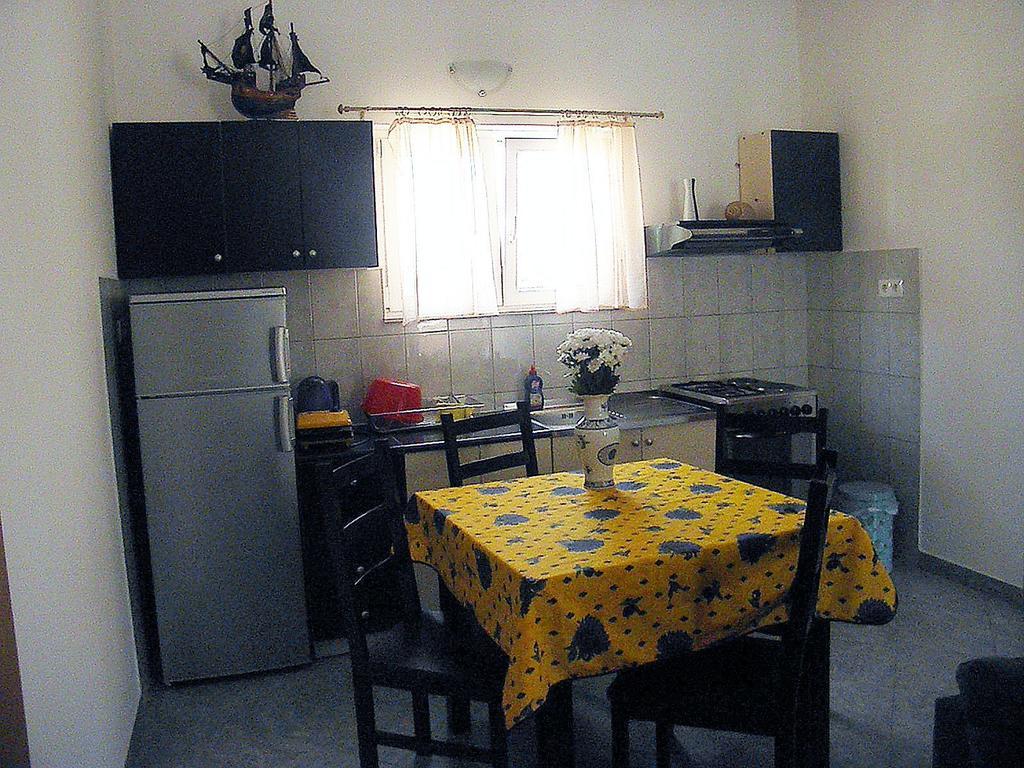 טרוגיר Apartments Mani חדר תמונה
